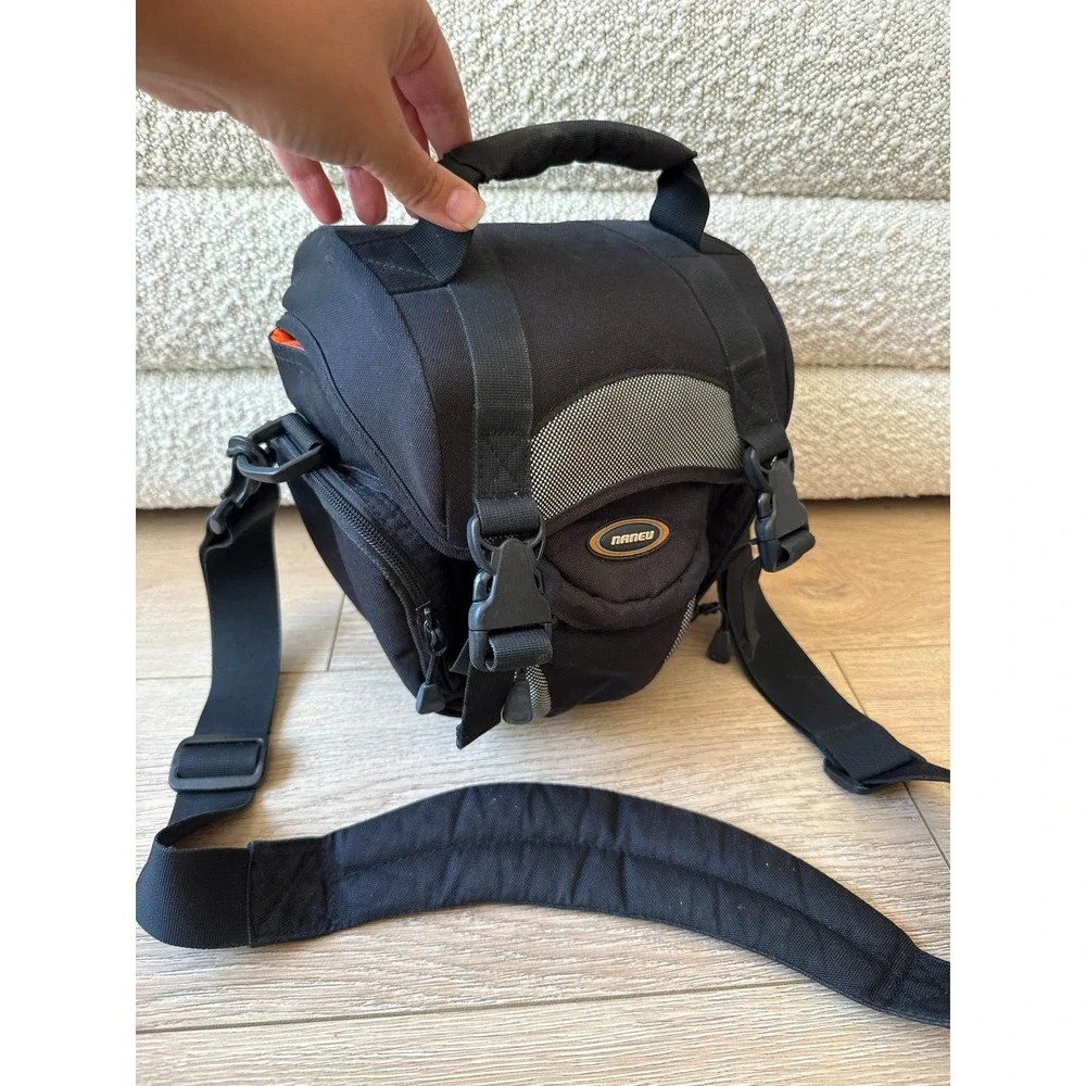 Naneu Travelers TS-10 Camera Holster Bag Black w/ Shoulder Strap DSLR Case